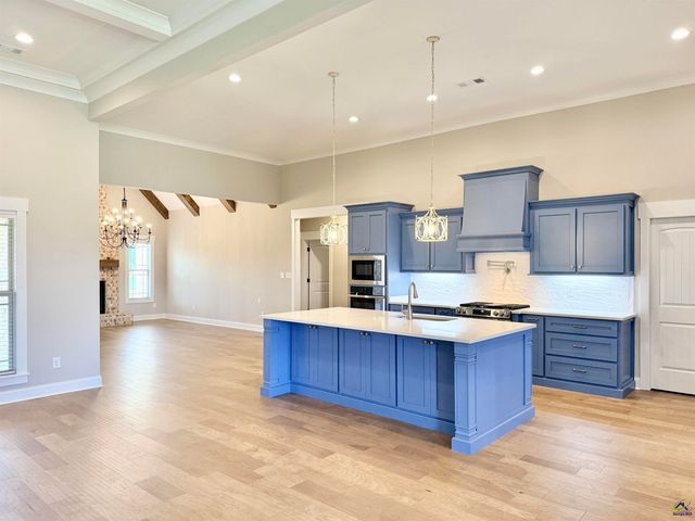 604 Willowbrook Lane, Kathleen, GA 31047