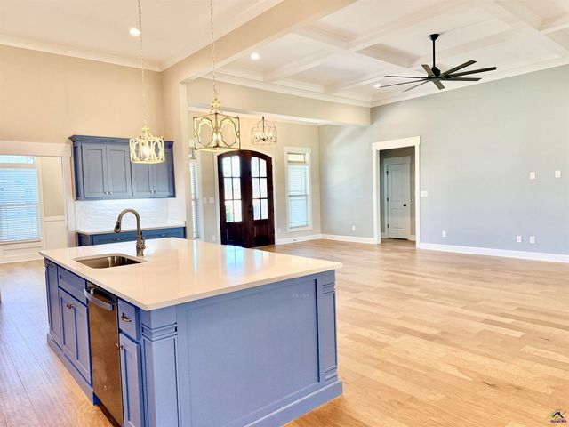 604 Willowbrook Lane, Kathleen, GA 31047