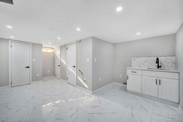 114-23 200th Street, Saint Albans, NY 11412