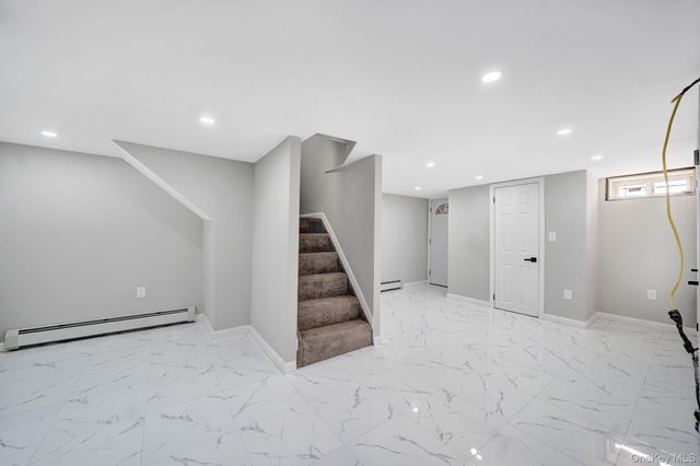 114-23 200th Street, Saint Albans, NY 11412