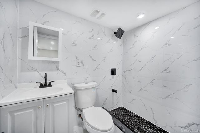 114-23 200th Street, Saint Albans, NY 11412