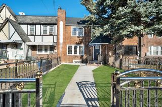 114-23 200th Street, Saint Albans, NY 11412