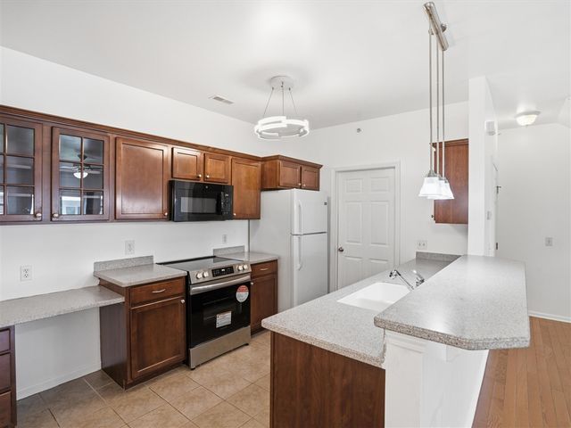 273 Scio Village Court 243, Ann Arbor, MI 48103