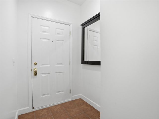 273 Scio Village Court 243, Ann Arbor, MI 48103
