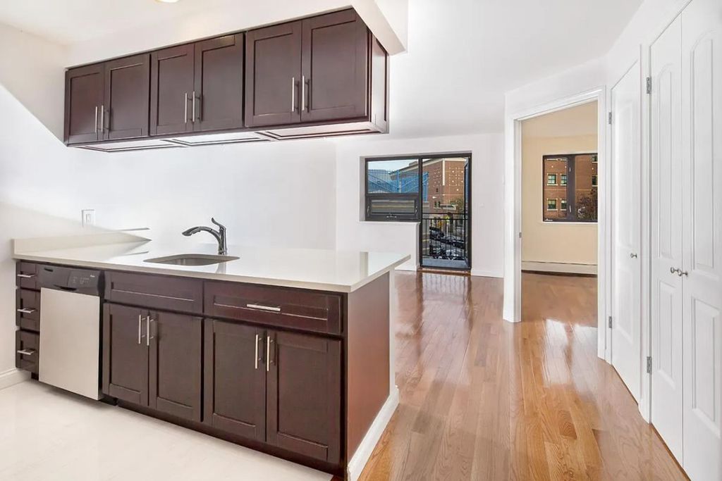 456 W 167th St Apt 6G, New York City, NY 10032