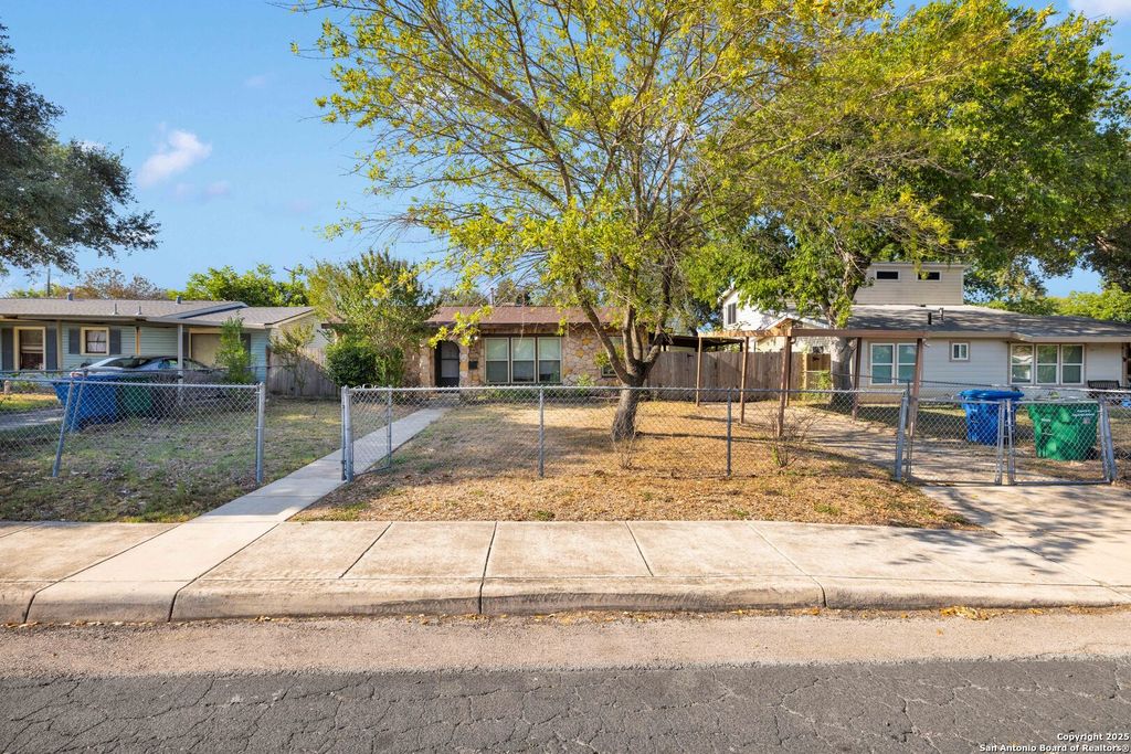 254 Banbridge, San Antonio, TX 78223