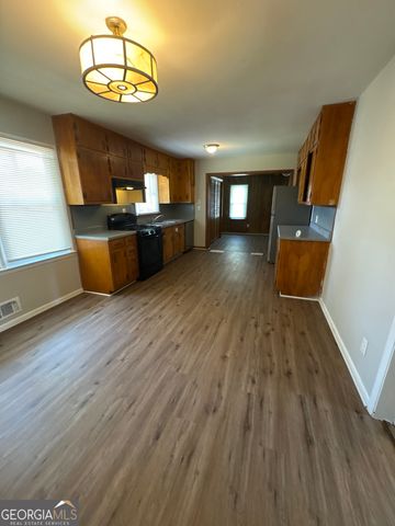 6269 Flamingo Way, Morrow, GA 30260