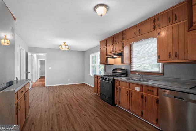 6269 Flamingo Way, Morrow, GA 30260
