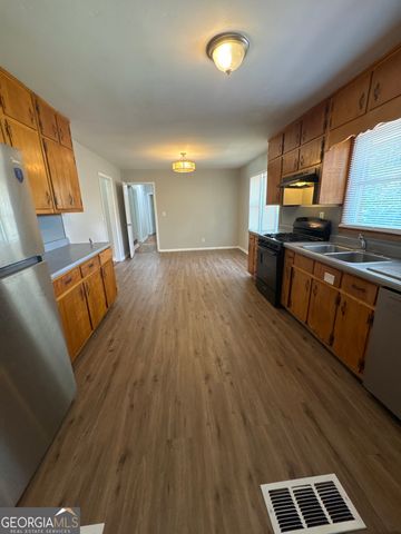 6269 Flamingo Way, Morrow, GA 30260