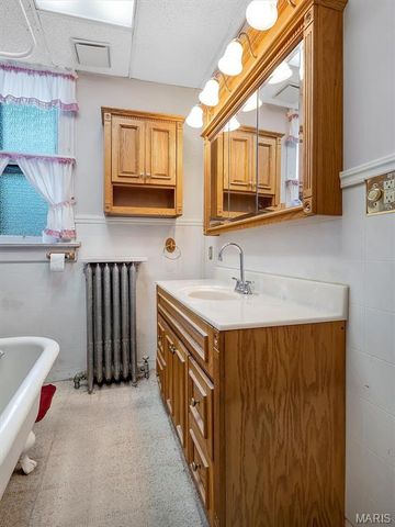 3950 Shenandoah Avenue, St Louis, MO 63110