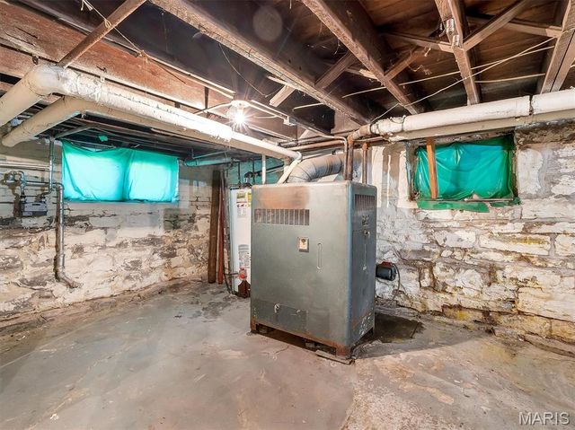 3950 Shenandoah Avenue, St Louis, MO 63110