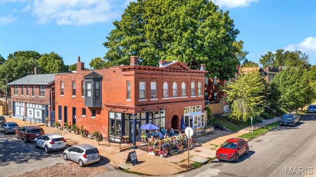 3950 Shenandoah Avenue, St Louis, MO 63110
