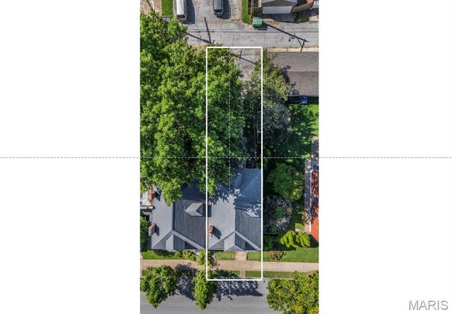 3950 Shenandoah Avenue, St Louis, MO 63110