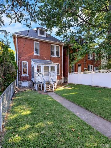 3950 Shenandoah Avenue, St Louis, MO 63110