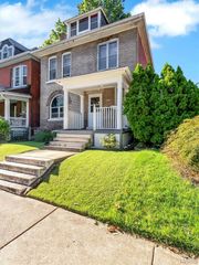 3950 Shenandoah Avenue, St Louis, MO 63110