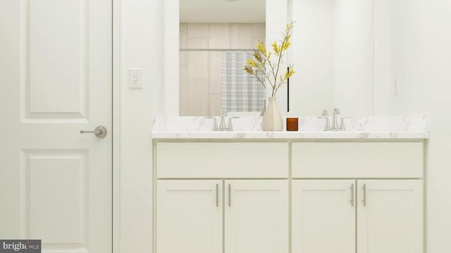 121 LOIS SERUBY DR, Titusville, NJ 08560