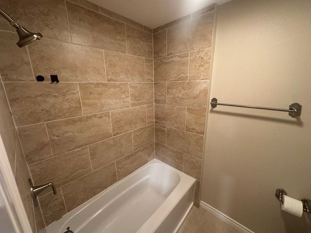 808 Portofino Drive, Arlington, TX 76012