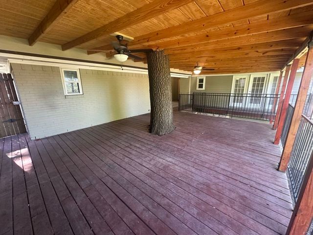 808 Portofino Drive, Arlington, TX 76012