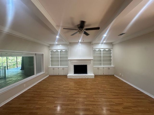 808 Portofino Drive, Arlington, TX 76012