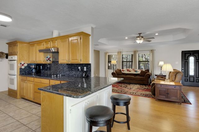 41 S Holly Glen Drive, Point Blank, TX 77364