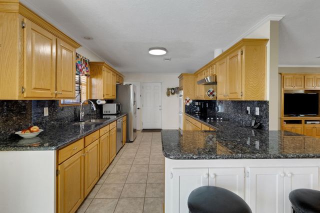 41 S Holly Glen Drive, Point Blank, TX 77364