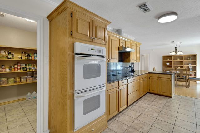 41 S Holly Glen Drive, Point Blank, TX 77364