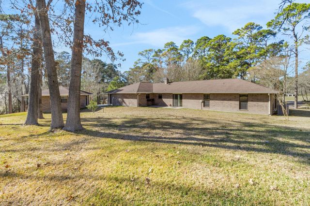 41 S Holly Glen Drive, Point Blank, TX 77364