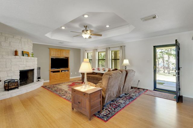 41 S Holly Glen Drive, Point Blank, TX 77364