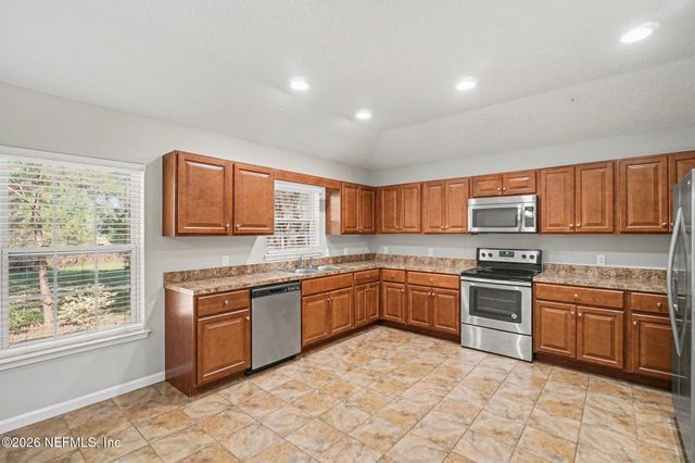 87061 FARNSWORTH Lane, Yulee, FL 32097