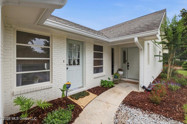 965 E Second Street, Pass Christian, MS 39571