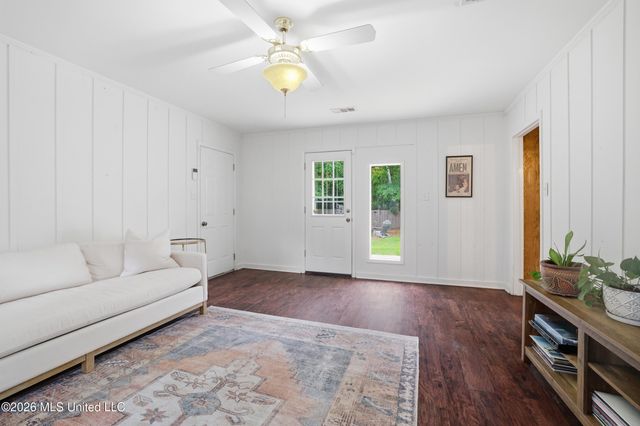 965 E Second Street, Pass Christian, MS 39571