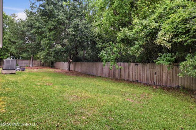 965 E Second Street, Pass Christian, MS 39571