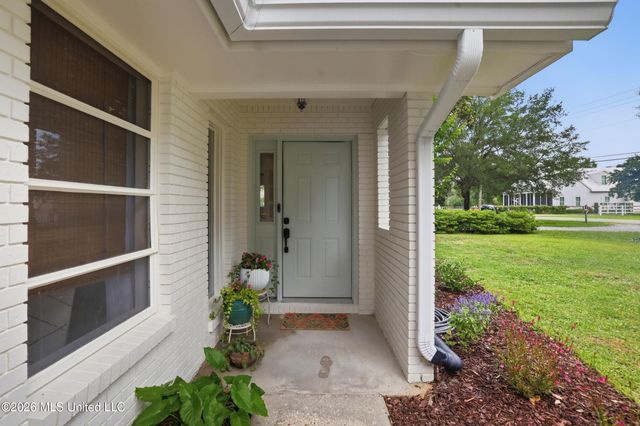 965 E Second Street, Pass Christian, MS 39571