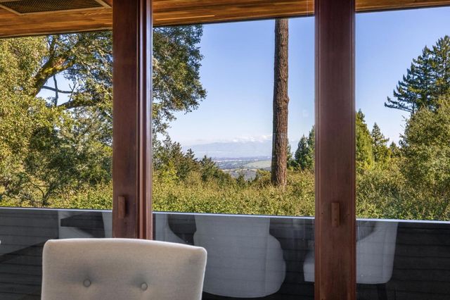 80 Skywood Way, Woodside, CA 94062