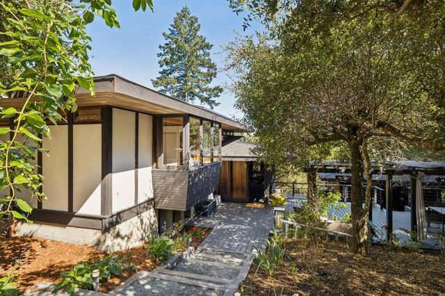 80 Skywood Way, Woodside, CA 94062