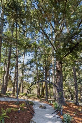 80 Skywood Way, Woodside, CA 94062