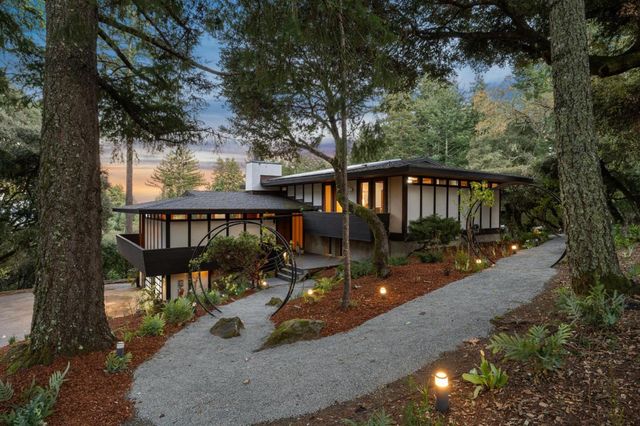 80 Skywood Way, Woodside, CA 94062