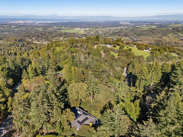 80 Skywood Way, Woodside, CA 94062