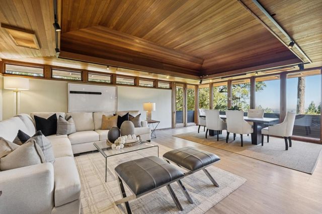 80 Skywood Way, Woodside, CA 94062