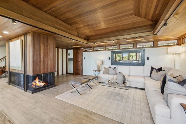 80 Skywood Way, Woodside, CA 94062