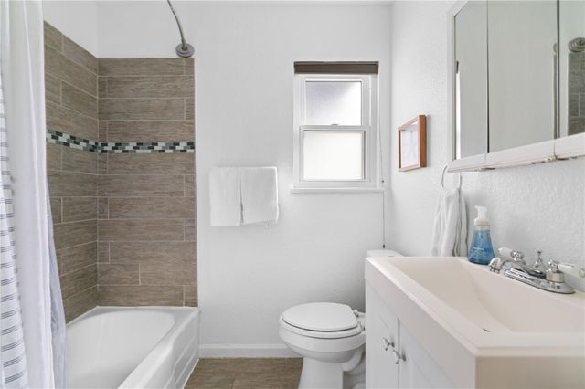 2906 Burning Oak DR, Austin, TX 78704