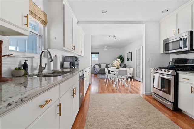 2906 Burning Oak DR, Austin, TX 78704