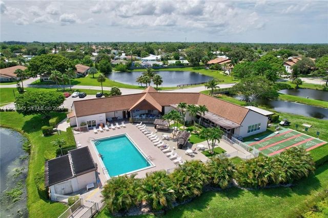 6531 SE Federal Hwy S212 S212, Stuart, FL 34997