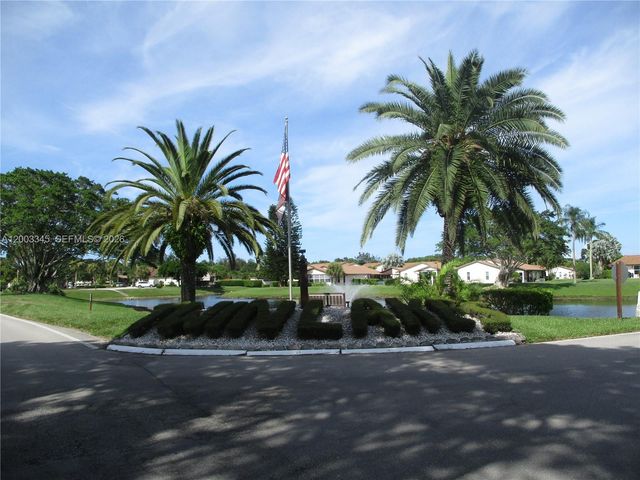 6531 SE Federal Hwy S212 S212, Stuart, FL 34997