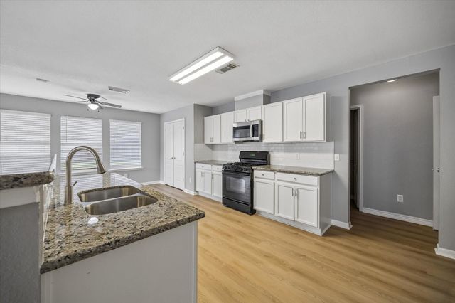 1258 Chalk Rock Drive, Houston, TX 77067