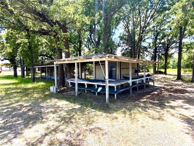 910 HWY 69, Emory, TX 75440