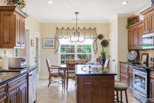 25870 Cobblestone Lane, Athens, AL 35613