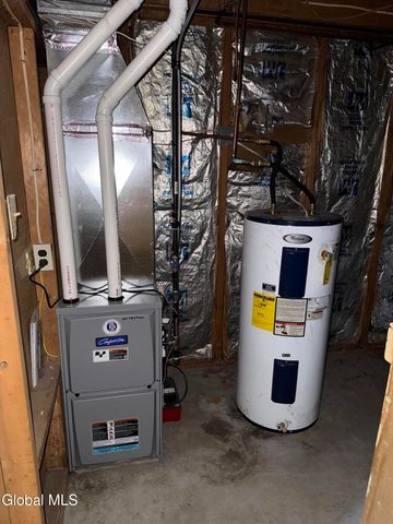 14 Arapaho Path, Saratoga Springs, NY 12866