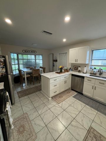 800 Ibis Way 4, North Palm Beach, FL 33408