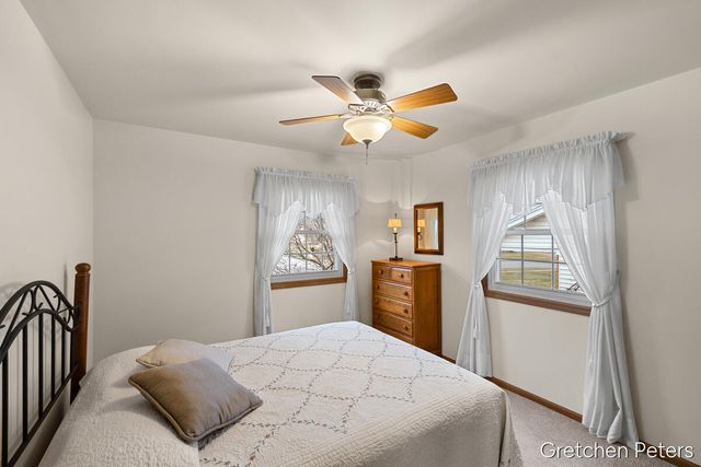 6852 Aleda Avenue, Grand Rapids, MI 49508